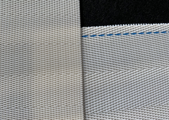 สเปิรอัลวงจรอินเตอร์เฟซ พอลิเอสเตอร์สลัด dewatering Mesh Belt ใช้ในโรงงานบําบัดน้ําเสีย