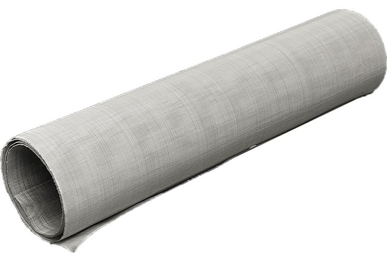 Punching สแตนเลส Woven Wire Mesh Roll ในกระเป๋ากล่องไม้