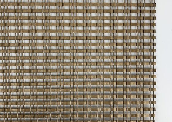 การตกแต่งเสร็จสิ้น โครงสร้างที่ทนทาน การทอผ้าสม่ำเสมอ ตาข่ายตกแต่งโลหะ